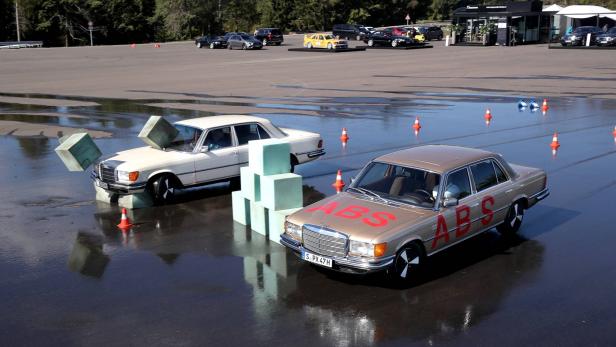 40 Jahre ABS bei Mercedes: Als die Elektronik ins Auto kam