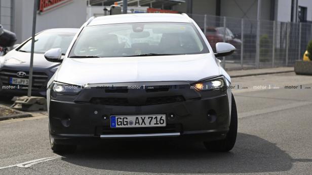 Erlkönigbilder: Opel Insignia Sports Tourer (2019)