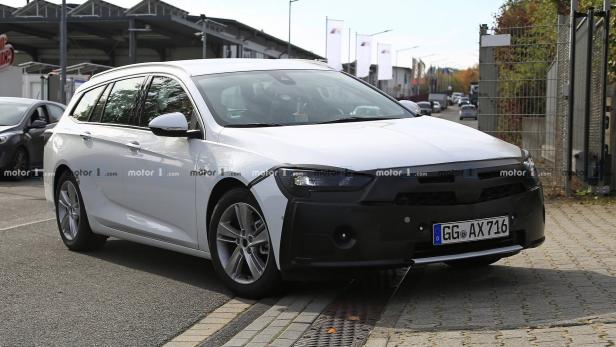 Erlkönigbilder: Opel Insignia Sports Tourer (2019)