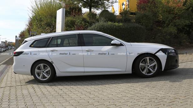 Erlkönigbilder: Opel Insignia Sports Tourer (2019)