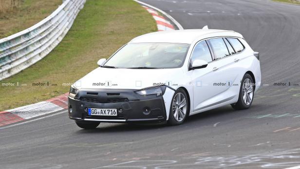 Erlkönigbilder: Opel Insignia Sports Tourer (2019)