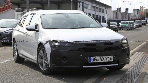 Erlkönigbilder: Opel Insignia Sports Tourer (2019)
