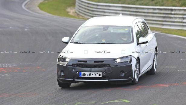 Erlkönigbilder: Opel Insignia Sports Tourer (2019)