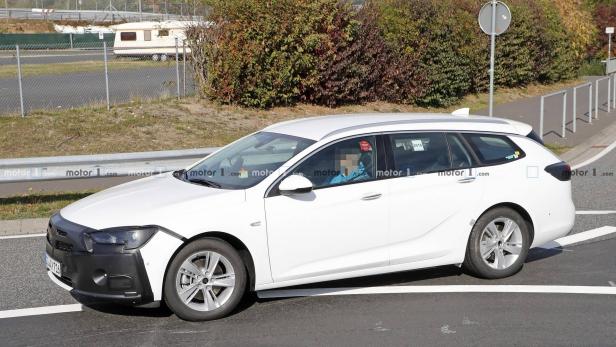 Erlkönigbilder: Opel Insignia Sports Tourer (2019)
