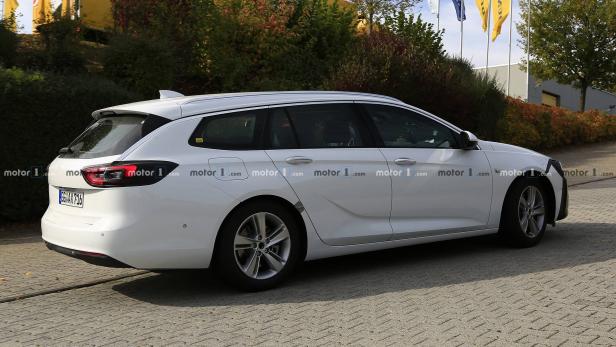 Erlkönigbilder: Opel Insignia Sports Tourer (2019)