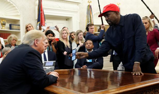 Kanye West "liebt" Donald Trump: Skurriler Besuch im Weißen Haus