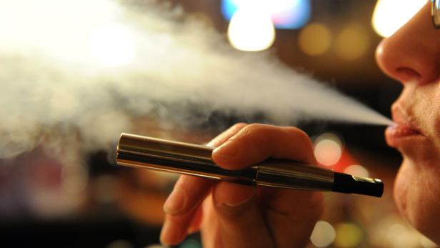 E-Zigaretten können beim Aufhören helfen