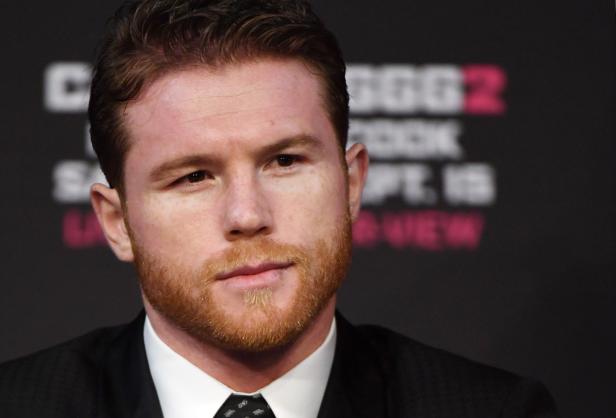 Porträt von Canelo Álvarez bei einer Pressekonferenz für seinen Kampf gegen Gennady Golovkin.