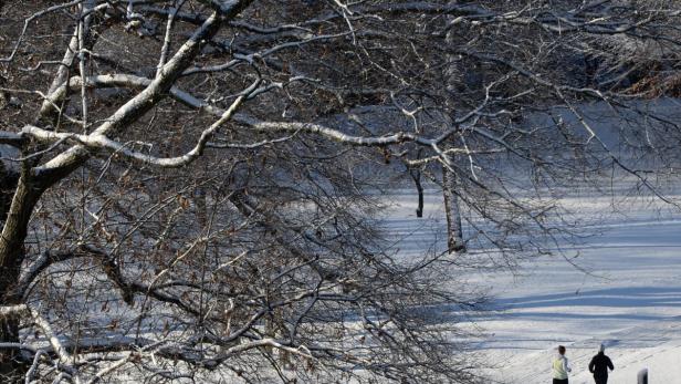 USA: Flugchaos durch Schneestürme