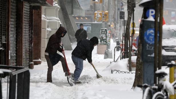 USA: Flugchaos durch Schneestürme