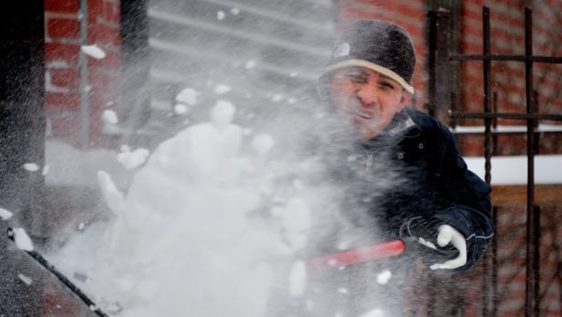 USA: Flugchaos durch Schneestürme