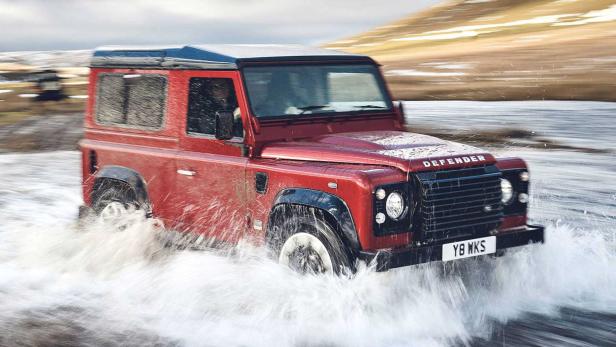 Land Rover Defender Works V8