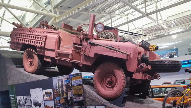 Land Rover Series IIA Pink Panther (SAS-Wüstenfahrzeug, 1968)