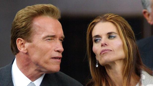 Arnold Schwarzenegger und Maria Shriver bei einer Veranstaltung.
