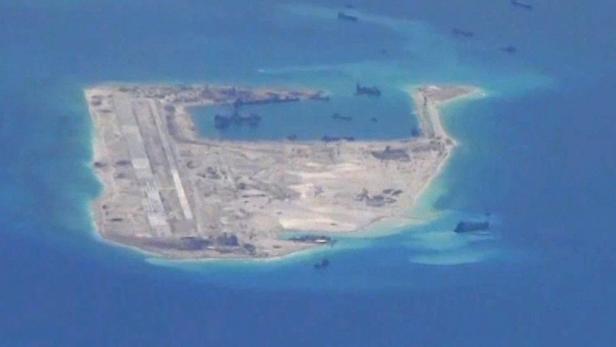 China will zu umstrittenen Inseln kreuzen