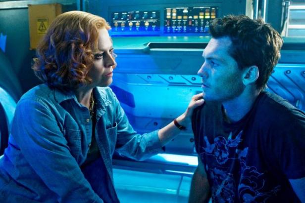 Szene mit Sigourney Weaver und Sam Worthington in „Avatar“.