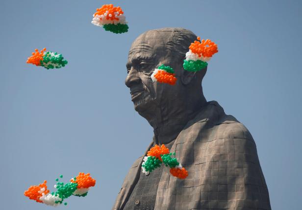 "Höchste Statue der Welt" wurde in Indien eingeweiht