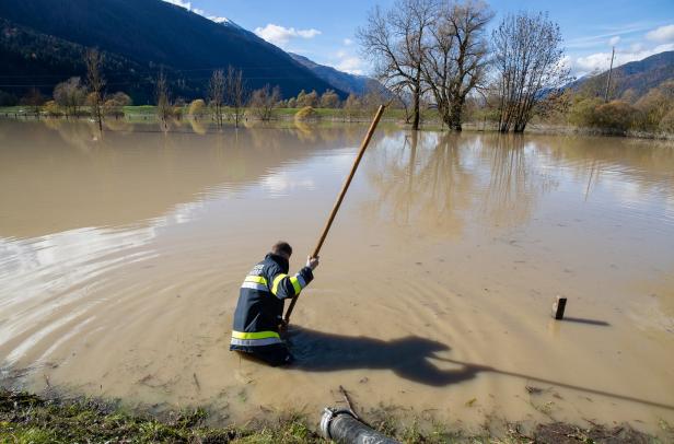 Unwetter: In Kärnten werden Dämme gesichert
