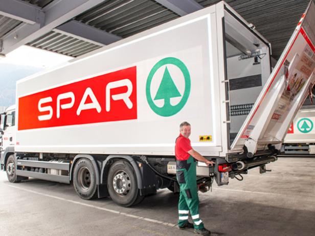 Job "on the road" Unterwegs als LKWFahrer für SPAR