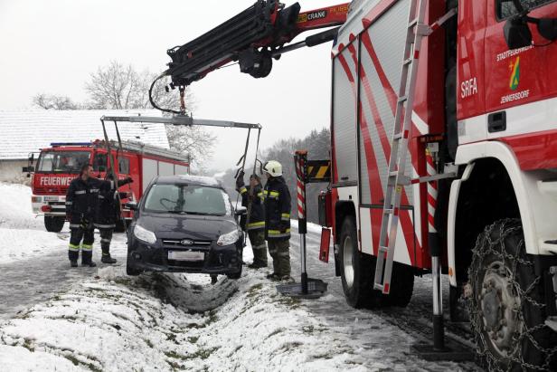 Schnee: Sieben Feuerwehreinsätze am Dienstag