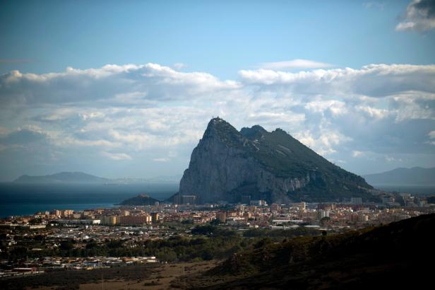 Streit um Gibraltar: Steuer- und Schmuggeloase im Visier
