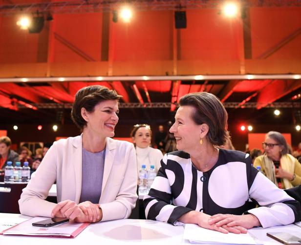 Erste Frau an SPÖ-Spitze: Standing Ovations für Rendi-Wagner