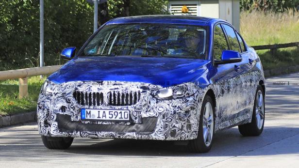 Kommender BMW 1er mit noch weniger Tarnung erwischt