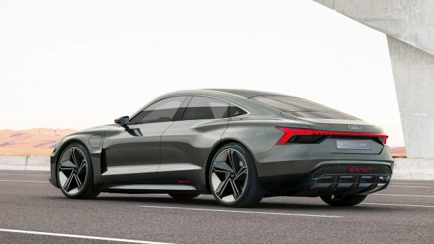 Studie eines kommenden Elektroautos von Audi: e-tron GT concept