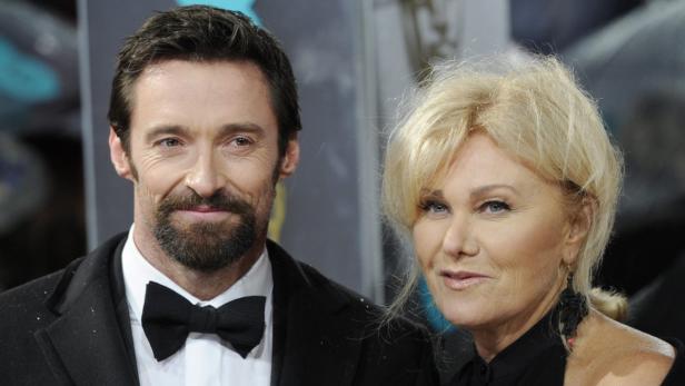 Hugh Jackman mit Rasierer bedroht