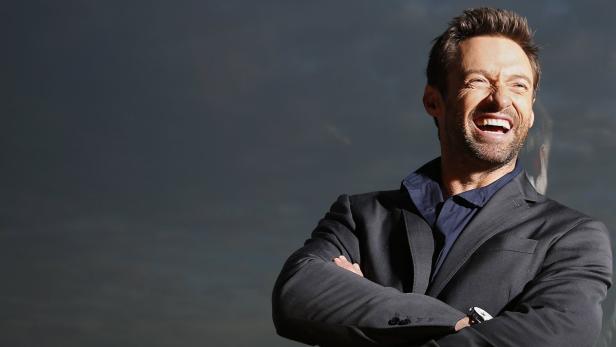 Hugh Jackman mit Rasierer bedroht