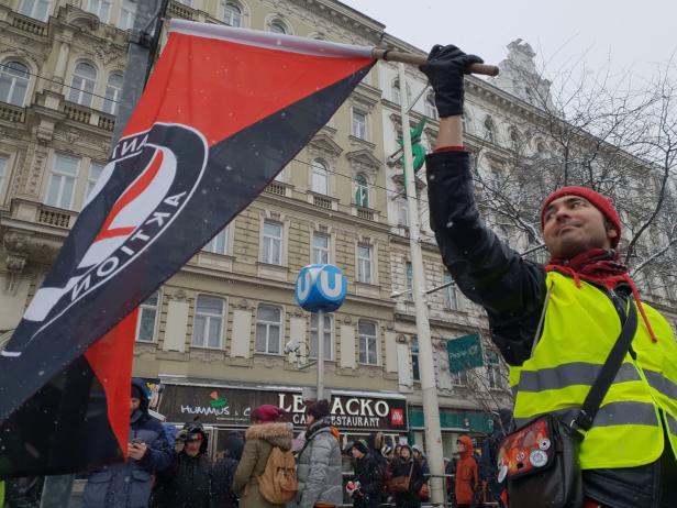 17.000 bei Demo gegen Schwarz-Blau: Strache sieht "riesen Sauerei"