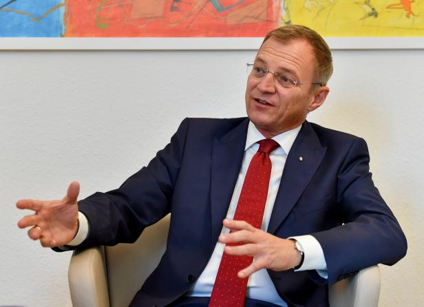 Interview LH Thomas Stelzer (VP) Stelzer: „Der Abgang von Michael Strugl fordert auch mich persönlich.“