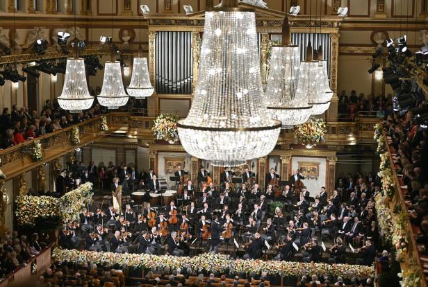 Kurzkritik: Thielemanns rasanter Marsch durchs Neujahrskonzert