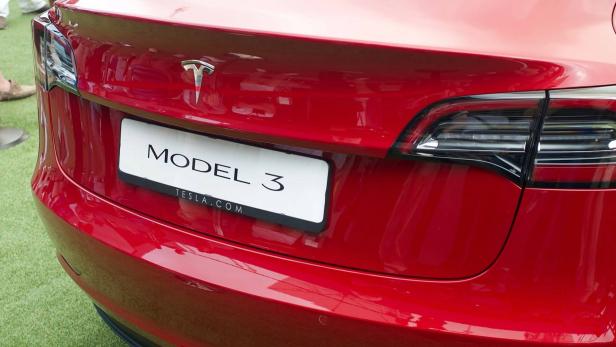 Tesla soll Ende 2019 in Gigafabrik in Shangai von Band laufen