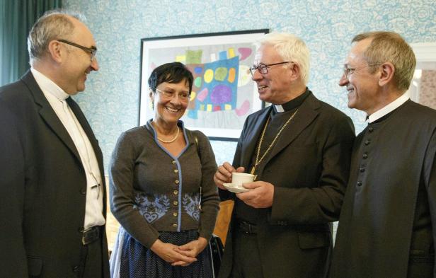 Bischof Schwarz zum Rücktritt aufgefordert