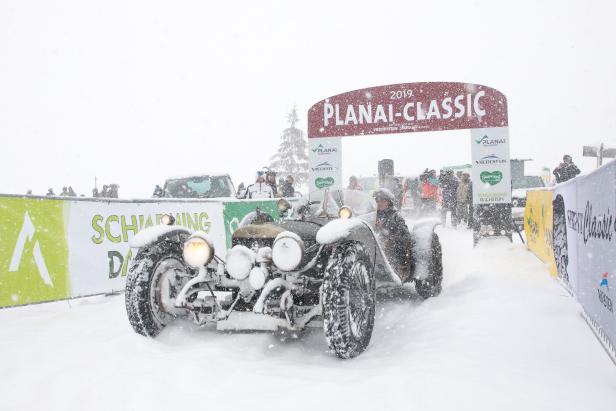 Planai-Classic 2019: Oldtimer im Winter-Chaos