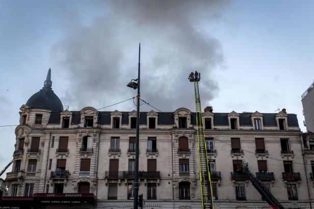22 Verletzte bei Brand in Wohnhaus in Toulouse