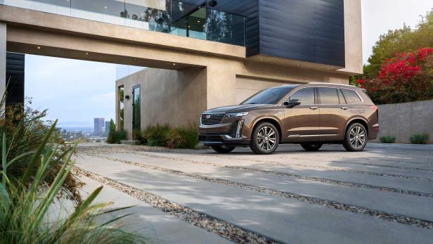 Cadillac präsentiert den XT6