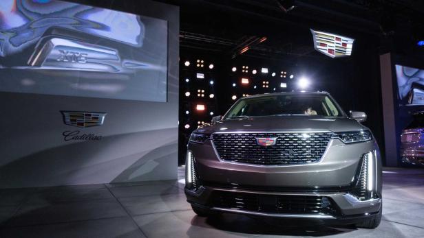 Cadillac präsentiert den XT6