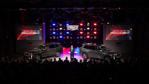 Cadillac präsentiert den XT6