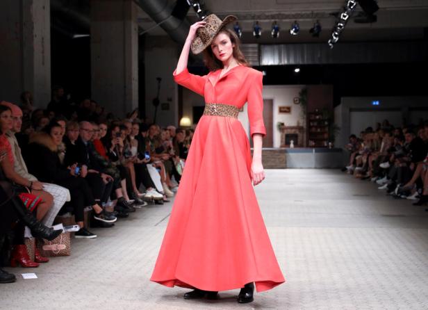 Fashion Week: Marina Hoermanseder lässt die Neunziger aufleben