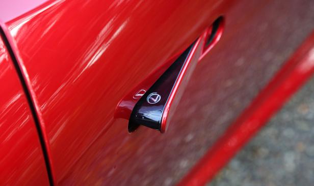 Lexus LC 500h Sport: Exklusive, elegante Schönheit, die ihren Preis hat