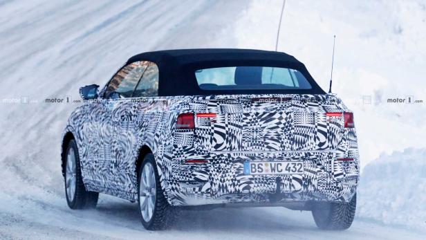 VW T-Roc Cabrio (2019) bei Wintertests erwischt