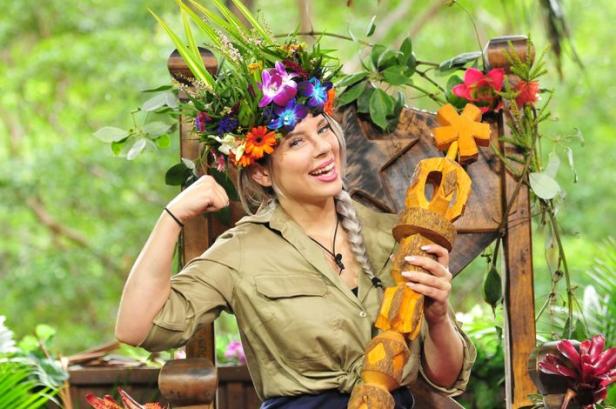 Evelyn Burdecki ist Dschungelkönigin 2019
