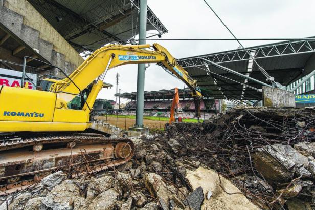 Wiener Hanappi-Stadion nun offiziell Baustelle