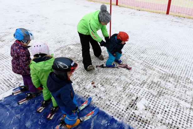 Start der Wiener Skisaison: Mit dem Corona-Piepser auf die Piste