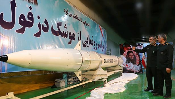 Iran enthüllt Marschflugkörper mit Reichweite von 1.000 Kilometern