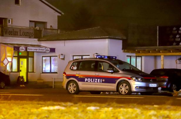 Oberösterreich: Ein Toter bei Massenschlägerei in Lokal