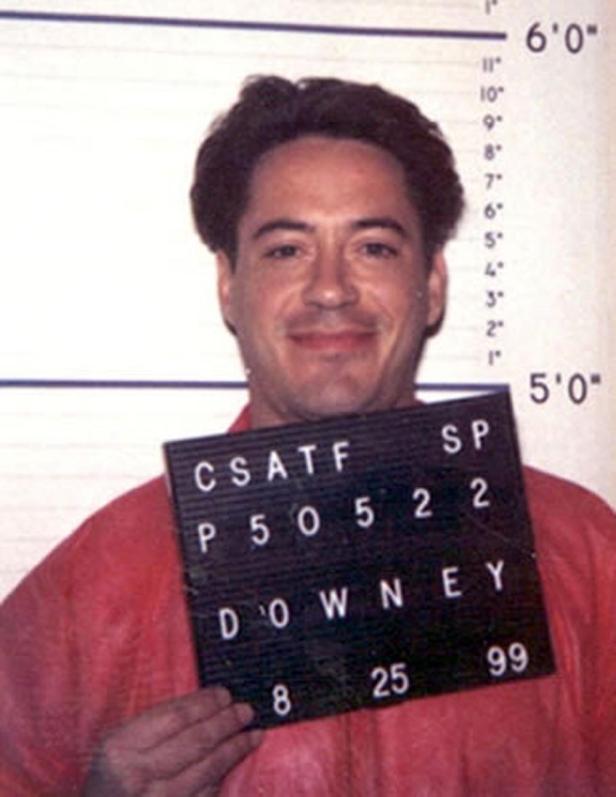 Robert Downey Jr. in einem Polizeifoto vom 25. August 1999.