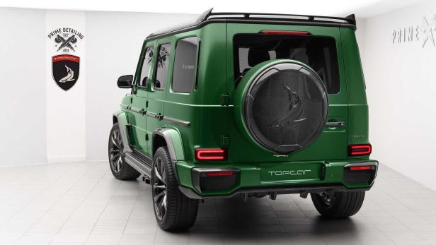 Ein grüner Topcar Inferno Geländewagen, von hinten fotografiert.